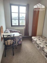 Prenájom 4 izbový byt s parkovaním, Pod Párovcami Piešťany.