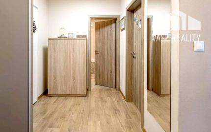 Priestranný 92m2 3-izbový byt s parkovacím miestom - Piešťany centrum