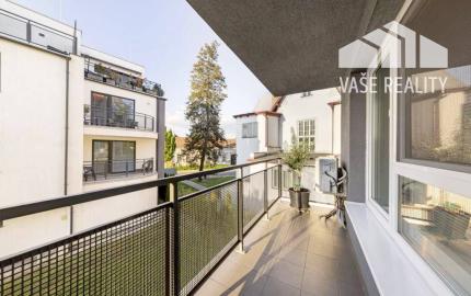 Priestranný 92m2 3-izbový byt s parkovacím miestom - Piešťany centrum