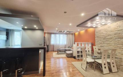 Na prenájom 3-izbový byt s balkónom, 97 m², Tallerova ul., Staré Mesto