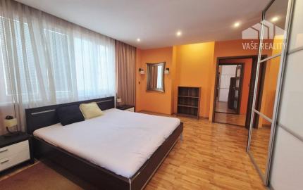 Na prenájom 3-izbový byt s balkónom, 97 m², Tallerova ul., Staré Mesto