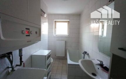 Prenájom pekný 2-izbový byt 53m2 + balkón, Nové Mesto nad Váhom