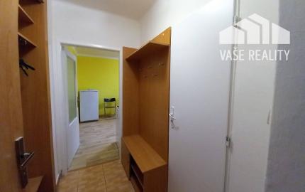 Prenájom pekný 2-izbový byt 53m2 + balkón, Nové Mesto nad Váhom