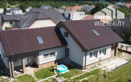 Dvojgeneračné bývanie - 2x Rodinný dom Nitrianska Blatnica