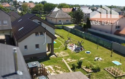 Dvojgeneračné bývanie - 2x Rodinný dom Nitrianska Blatnica
