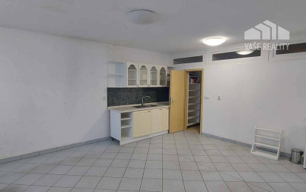 Ponúkame na predaj atraktívny nebytový priestor 300 m², Piešťany