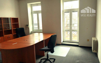 Prenájom - Reprezentatívne kancelárske priestory 190 m2 v Piešťanoch