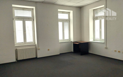 Prenájom - Reprezentatívne kancelárske priestory 190 m2 v Piešťanoch