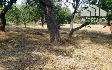 Investičný pozemok "záhrada" o výmere 691 m2 - Nové Mesto n/V