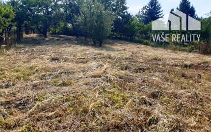 Investičný pozemok "záhrada" o výmere 691 m2 - Nové Mesto n/V