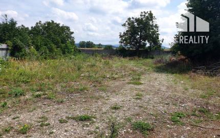 Komerčný stavebný pozemok 2 500 m2 - Trenčianske Bohuslavice, NMnV