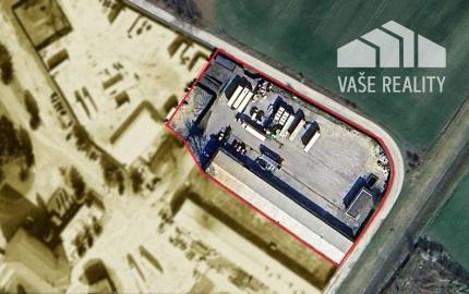 Na predaj areál 8700 m2 s halami 1510 m2 - Trenčianske Bohuslavice