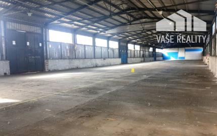 Na predaj areál 8700 m2 s halami 1510 m2 - Trenčianske Bohuslavice