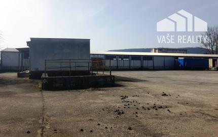 Na predaj areál 8700 m2 s halami 1510 m2 - Trenčianske Bohuslavice