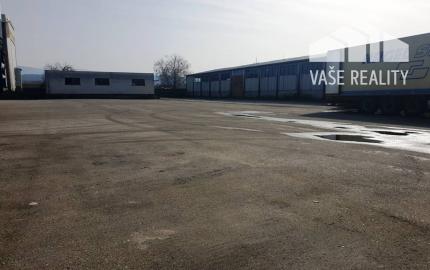 Na predaj areál 8700 m2 s halami 1510 m2 - Trenčianske Bohuslavice