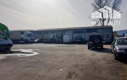 Na predaj areál 8700 m2 s halami 1510 m2 - Trenčianske Bohuslavice