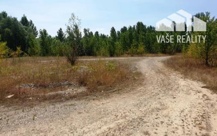 Rekreačný pozemok s troma jazerami o výmere 10ha - Zelená Voda, Beckov