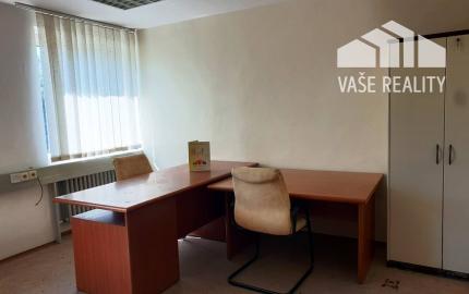 Administratívna budova so sklad. priestormi 1200 m2 - Tr. Bohuslavice