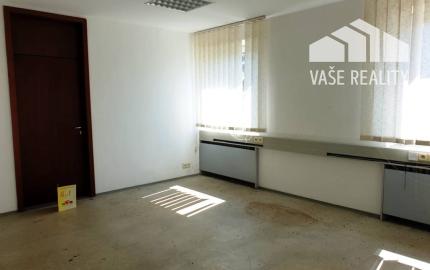 Administratívna budova so sklad. priestormi 1200 m2 - Tr. Bohuslavice
