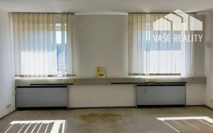 Administratívna budova so sklad. priestormi 1200 m2 - Tr. Bohuslavice