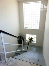 Administratívna budova so sklad. priestormi 1200 m2 - Tr. Bohuslavice
