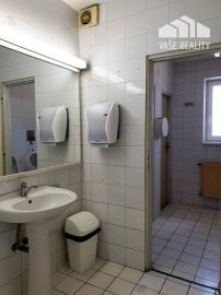 Administratívna budova so sklad. priestormi 1200 m2 - Tr. Bohuslavice