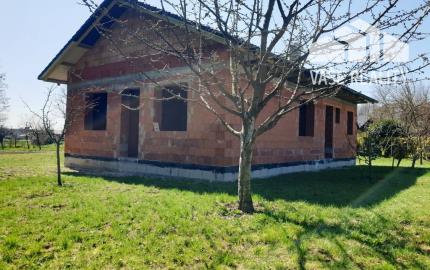 Rozostavaný 4-izbový rodinný dom – novostavba, Stará Turá, Topolecká