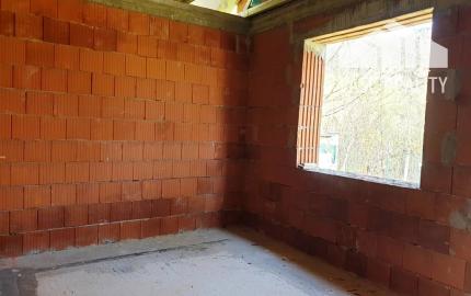 Rozostavaný 4-izbový rodinný dom – novostavba, Stará Turá, Topolecká