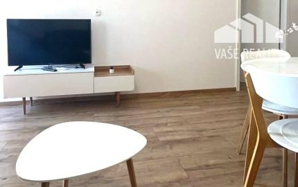 *PRENAJATÉ* Slnečný, moderný, zariadený 2 izb. byt 56 m2 PN, Stromová