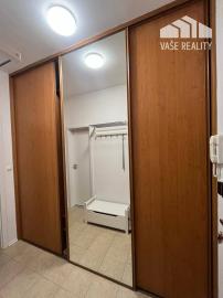 *PRENAJATÉ* Slnečný, moderný, zariadený 2 izb. byt 56 m2 PN, Stromová