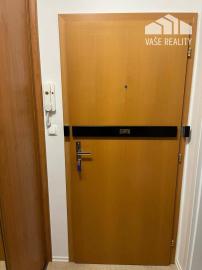 *PRENAJATÉ* Slnečný, moderný, zariadený 2 izb. byt 56 m2 PN, Stromová