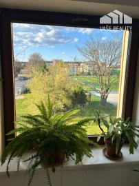 *PRENAJATÉ* Slnečný, moderný, zariadený 2 izb. byt 56 m2 PN, Stromová