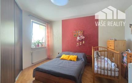 Priestranný 3-izbový byt (72 m² + balkón) – Sokolovce, výhodná kúpa !