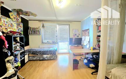 Priestranný 3-izbový byt (72 m² + balkón) – Sokolovce, výhodná kúpa !