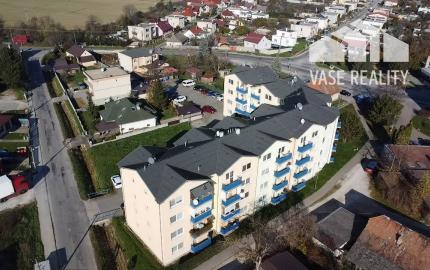 Priestranný 3-izbový byt (72 m² + balkón) – Sokolovce, výhodná kúpa !