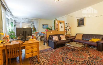 Na prenájom veľký 3,5 izbový byt s balkónom + KK, 118 m², ul.F..Kráľa