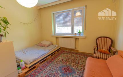 Na prenájom veľký 3,5 izbový byt s balkónom + KK, 118 m², ul.F..Kráľa