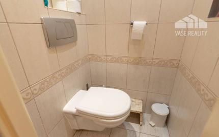 Na prenájom veľký 3,5 izbový byt s balkónom + KK, 118 m², ul.F..Kráľa