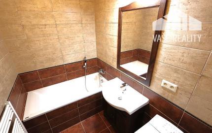 PRENAJATE! Prenájom: elegantný veľký 1 izb. (51m2) byt pri parku