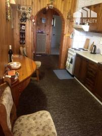 Priestranná chalupa pri lyžiarskom stredisku - Valaská Belá