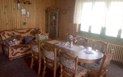 Priestranná chalupa pri lyžiarskom stredisku - Valaská Belá