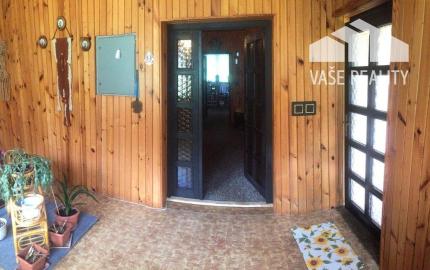 Priestranná chalupa pri lyžiarskom stredisku - Valaská Belá