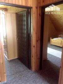 Priestranná chalupa pri lyžiarskom stredisku - Valaská Belá