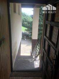 Priestranná chalupa pri lyžiarskom stredisku - Valaská Belá