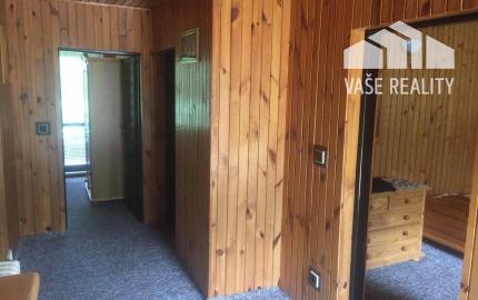 Priestranná chalupa pri lyžiarskom stredisku - Valaská Belá