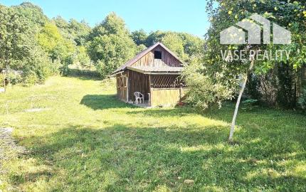 2-IZBOVÝ RODINNÝ DOM -DUBNIČKA- SO ZÁHRADNÝM DOMĆEKOM/ 2518 M2 POZEMOK