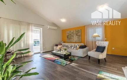 Chorvátsko - 6 izbový apartmánový dom pri Zadare, Sukošan