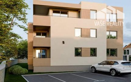 TOP ponuka Zadar: 2i byt s terasou, záhradou a 2 parkovacími miestami!