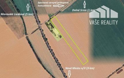 Investičný pozemok o výmere 17 261 m2 - len 3 km od Nového Mesta n/V