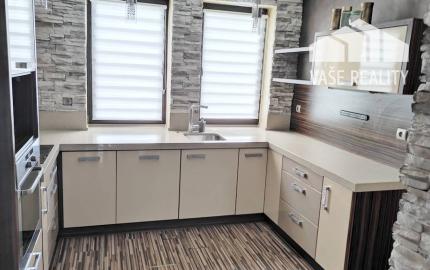 NOVÁ CENA!!! 5 izbový rodinný dom s garážou, Moravany nad Váhom